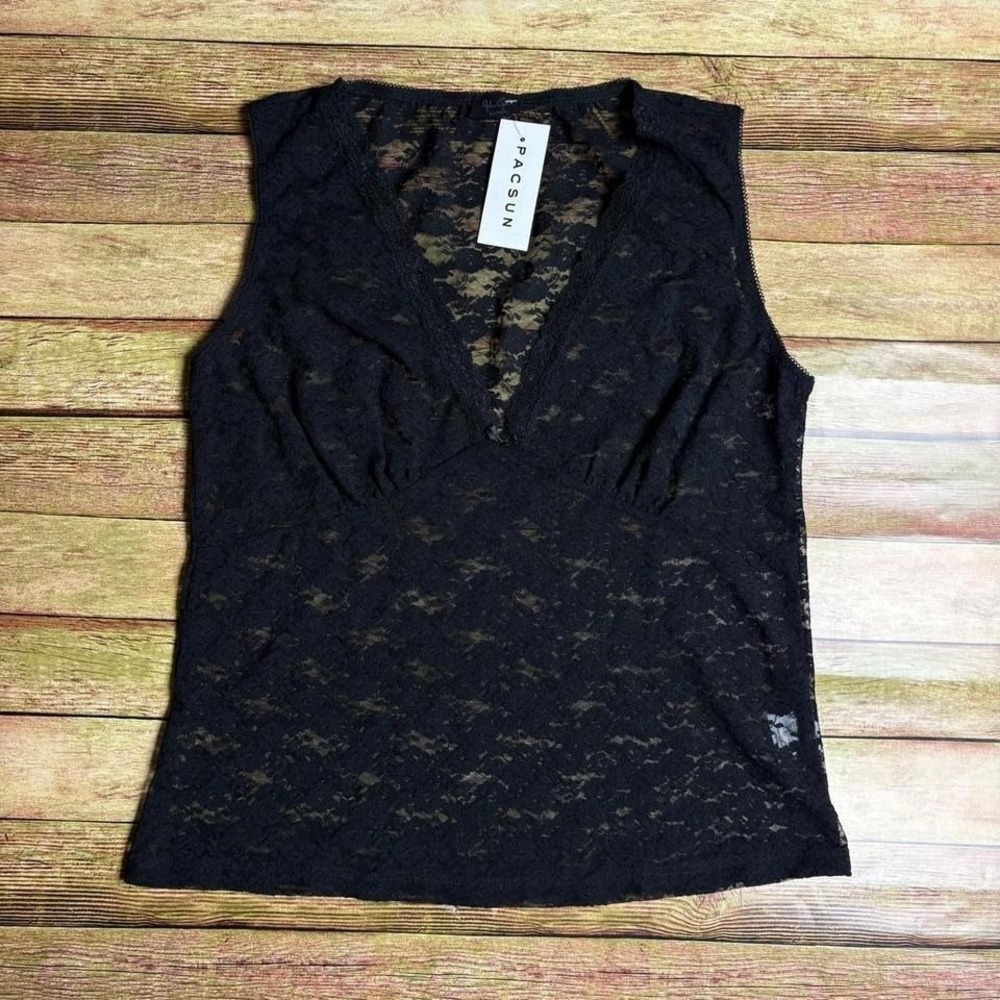 NWT John Galt by Pacsun black lace tank top with bow accent. 554